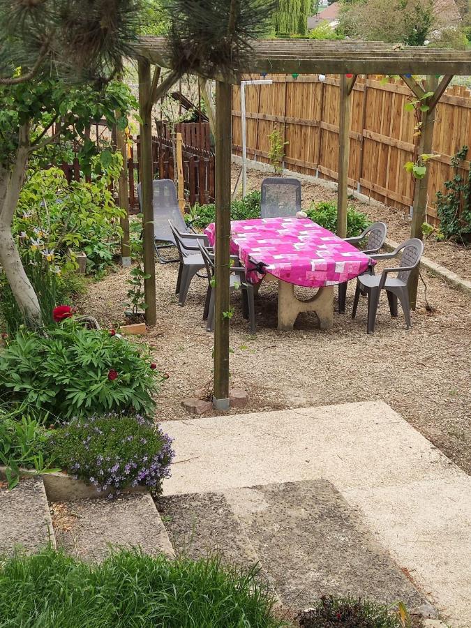 Chambre En Rez De Jardin Gland Экстерьер фото